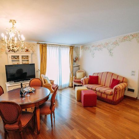 Suite Romantic Vista Lago Stresa Eksteriør billede