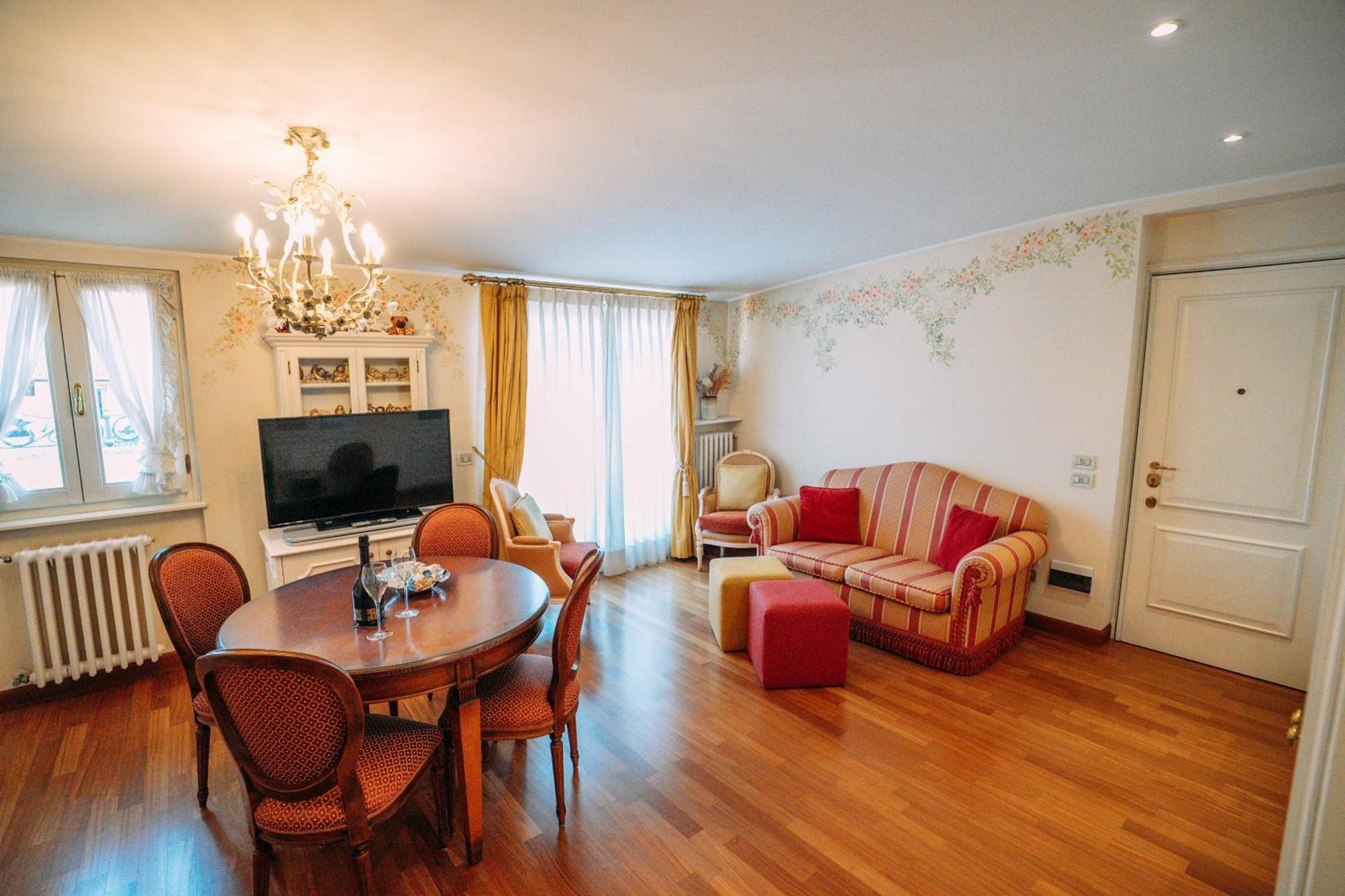 Suite Romantic Vista Lago Stresa Eksteriør billede