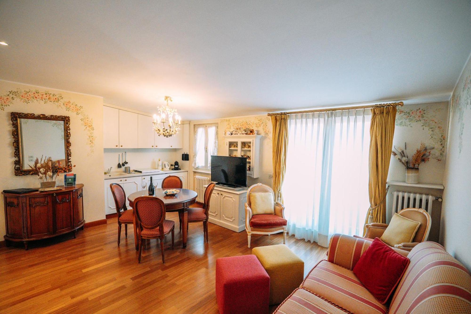 Suite Romantic Vista Lago Stresa Eksteriør billede